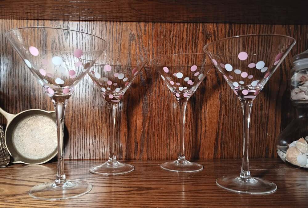 Pampered Chef Pink Dots Martini Glasses Set of 2 New In Box Rare Retired
